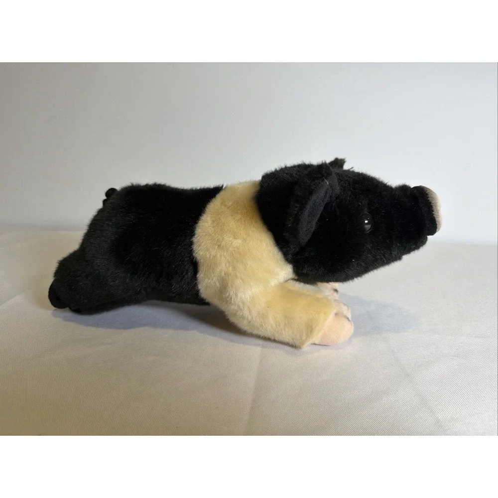 Aurora Miyoni Hampshire Pig Black and Beige stuff animal toy lifelike detailed